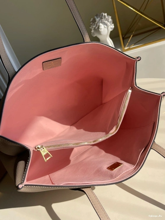 VUITTON LOCKME SHOPPER LOUIS 0307